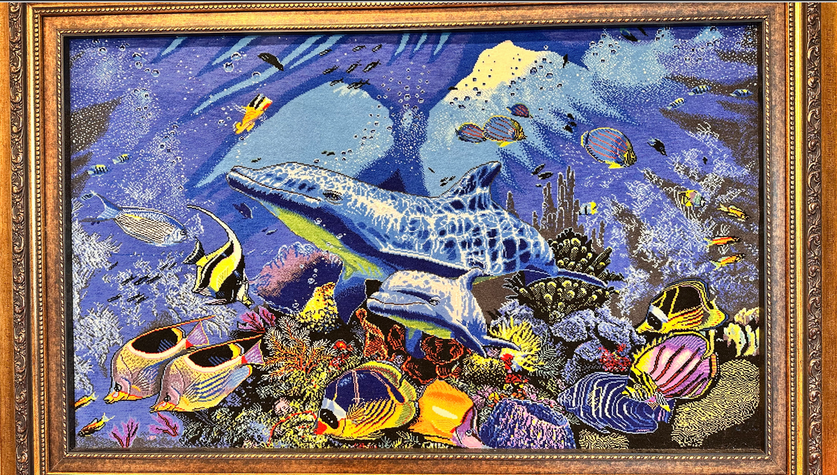 ペルシャ絵画絨毯 [絨毯]59×97cm [額込]80×106cm 手織り イルカ (PPC