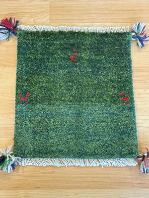 ギャッベ 座布団サイズ 41×38cm 手織り緑　鹿   (GC-5218)