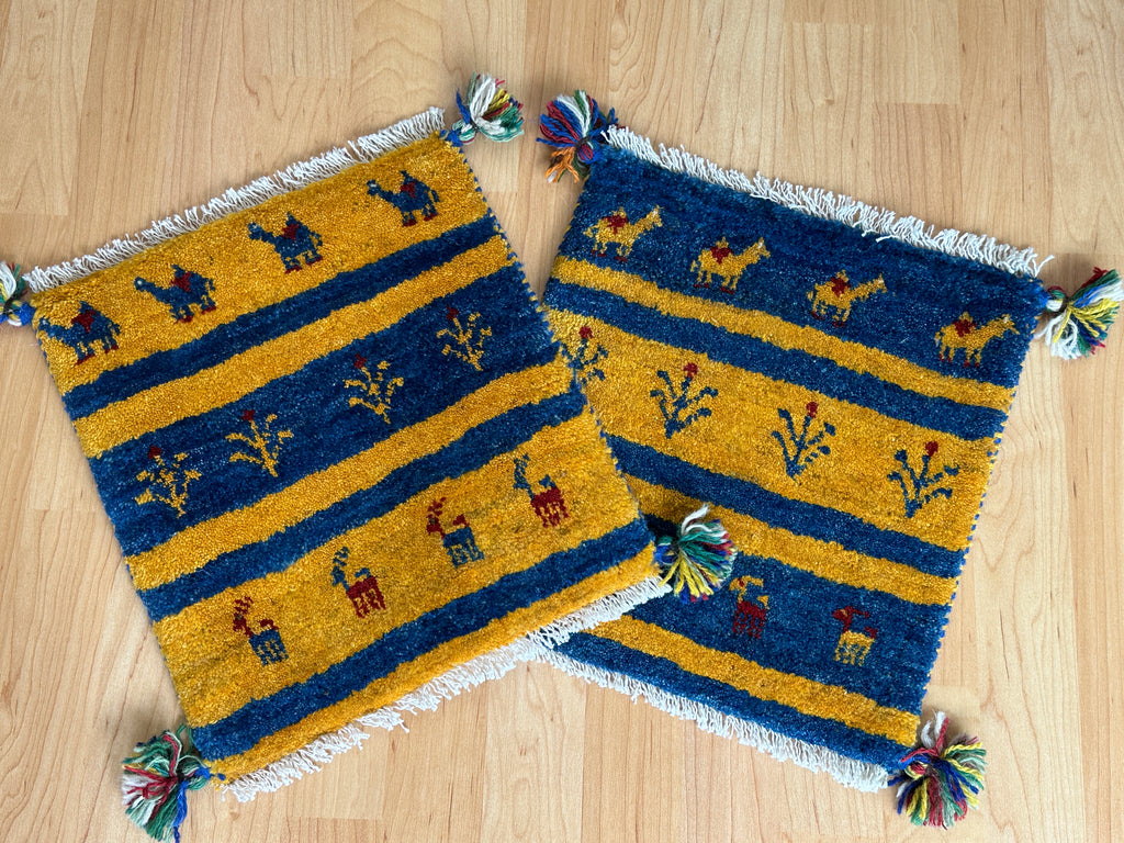 ギャッベ 座布団サイズ 41×39cm 手織り青 黄色 鹿 生命の樹 2枚セット(GC-5084)