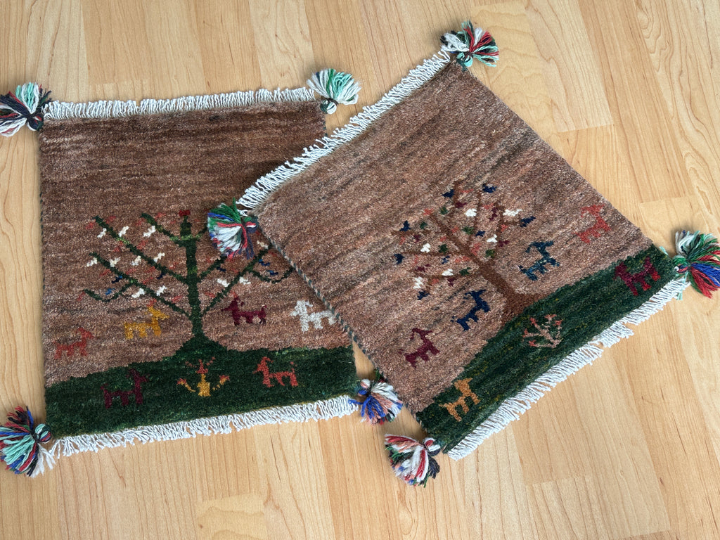 ギャッベ 座布団サイズ 41×37cm 手織り 緑 ブラウン  鹿 木 2枚セット(GC-5089)
