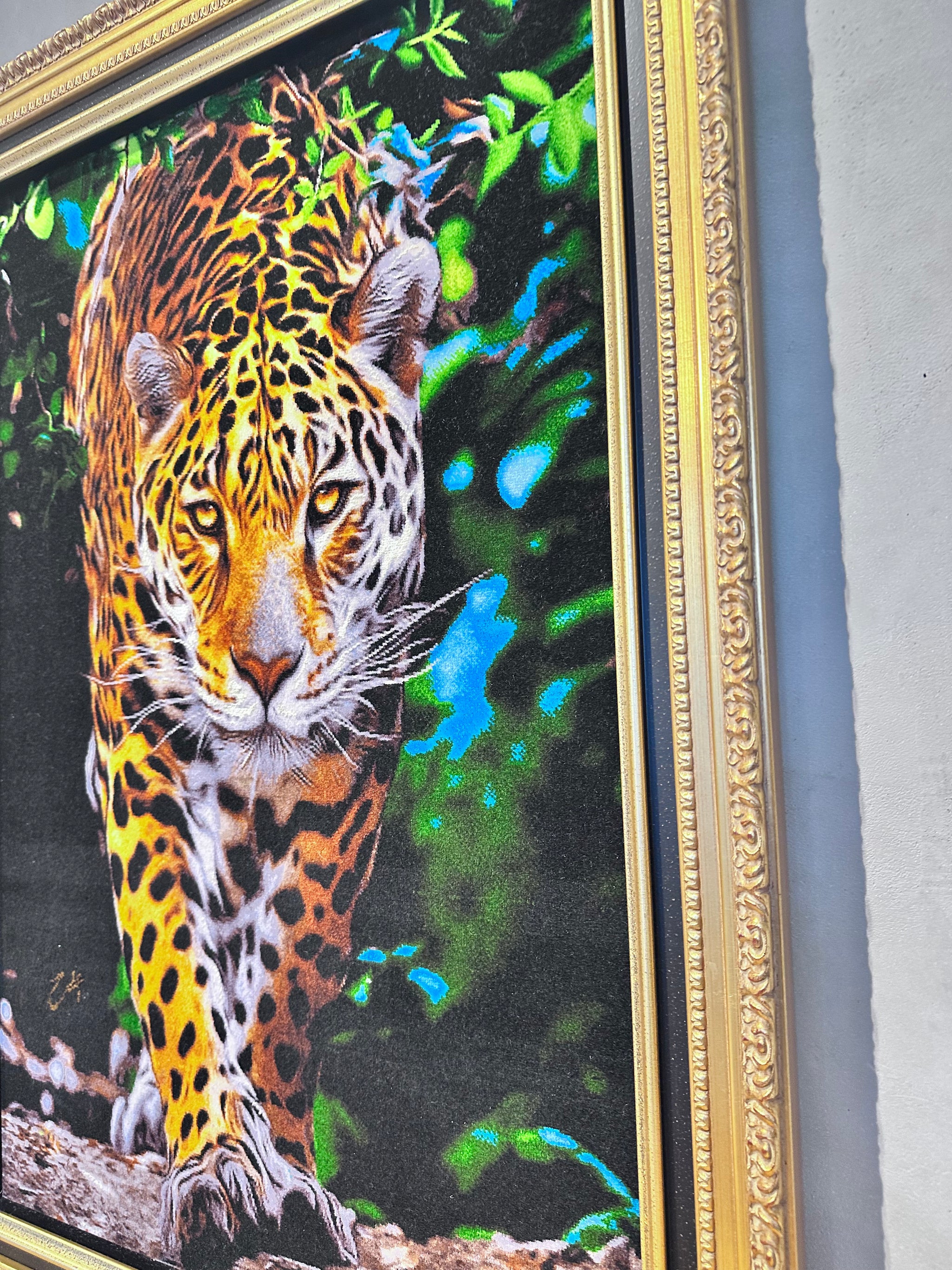 ペルシャ絵画絨毯 [絨毯]94×68cm [額込]82×54.5cm 手織り ヒョウ