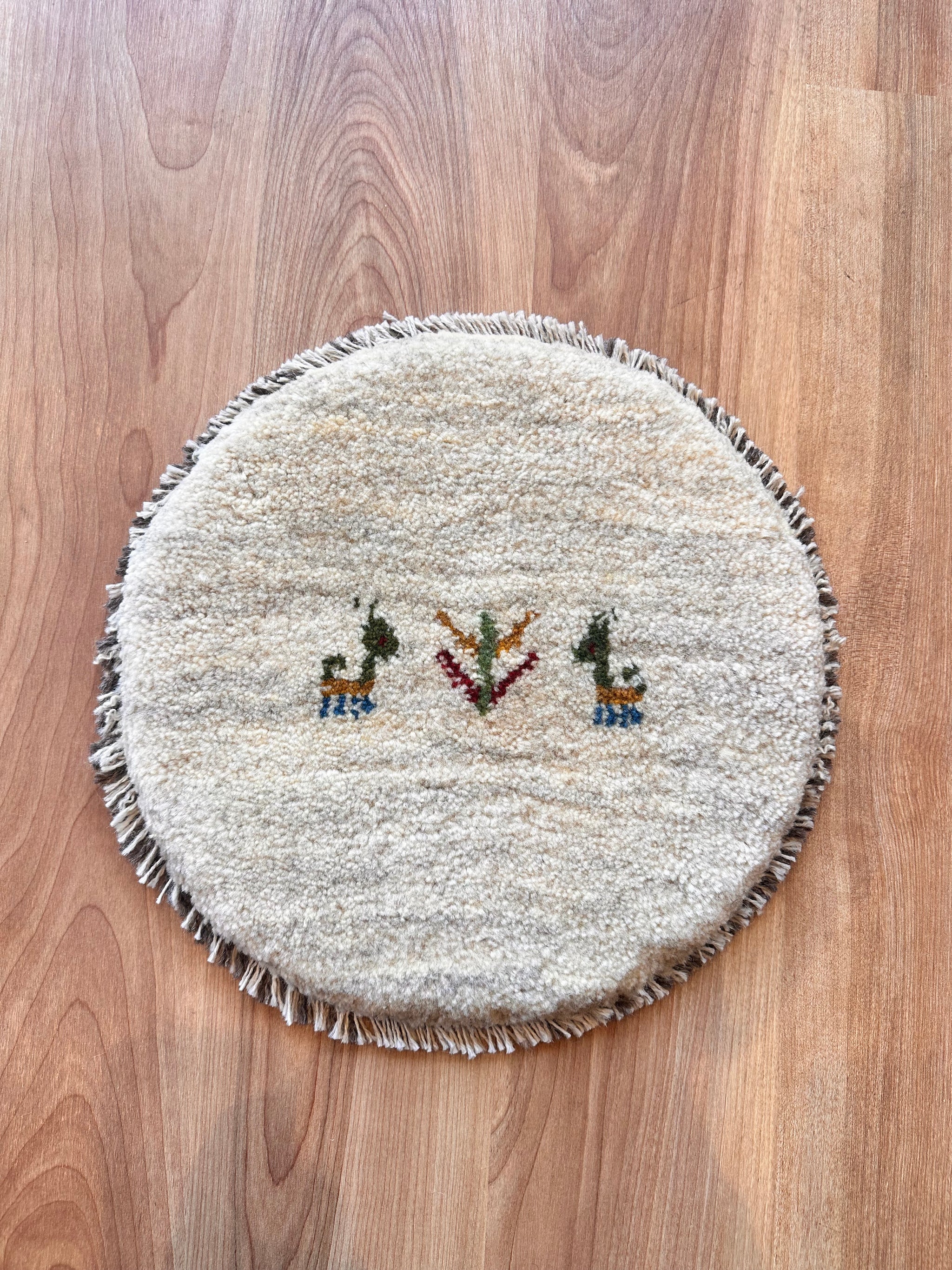 ペルシャ絨毯 ギャッベ 座布団 円形(39x38cm)