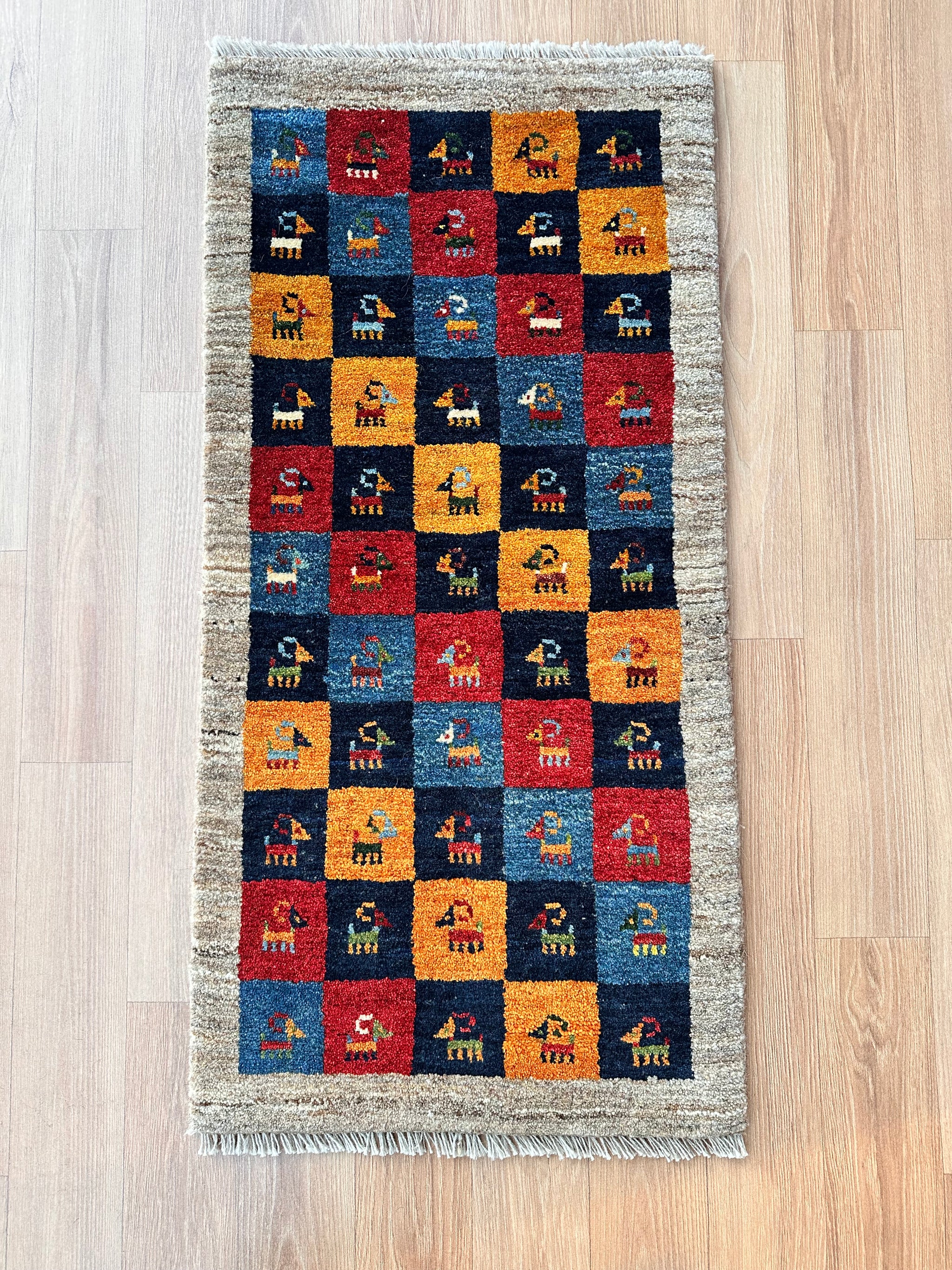 専用　手織り絨毯　ランナー　ミナハニ紋様　約263cm×72cm クリーニング済 高級ペルシャ絨毯ナイン産ハビビアン工房 263×209cm（FX-22172