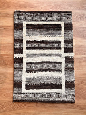 ギャッベ  玄関マット サイズ 94×61cm 生命の樹 茶  (GD-5197)