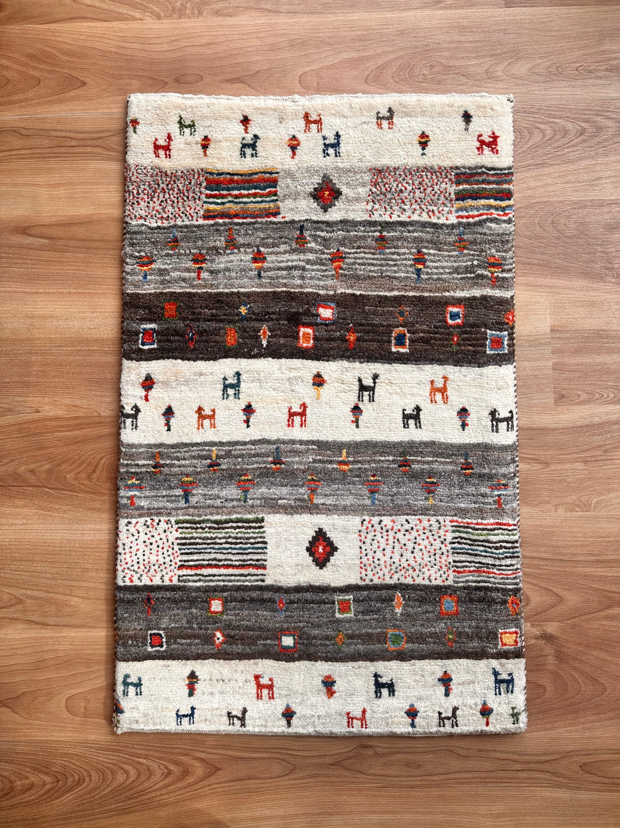 ギャッベ 玄関マット サイズ 93×58cm 生命の樹 鹿 四角 白 (GD-5193