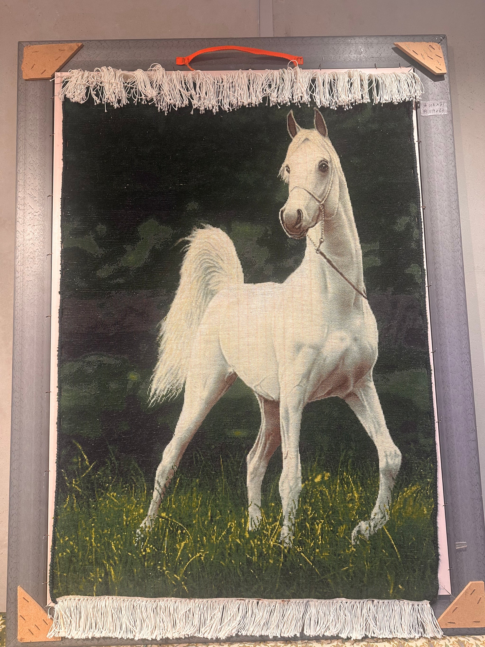 額入り　ペルシャ絨毯　馬　　絨毯は卓上サイズ 額入り ペルシャ絨毯 馬 絨毯は卓上サイズ 新着】ペルシャ絵画絨毯