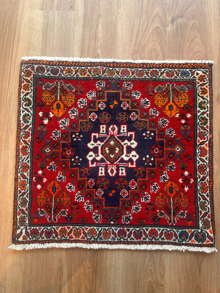 【美品】61×244cm 大判 トライバル ラグ マット トライバルラグ 玄関マットサイズ56×64cm 手織り 赤 水色 (TR
