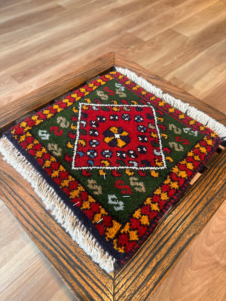 トライバルラグ ヤラメミニマット サイズ28×28cm 手織り緑( TR-5087)