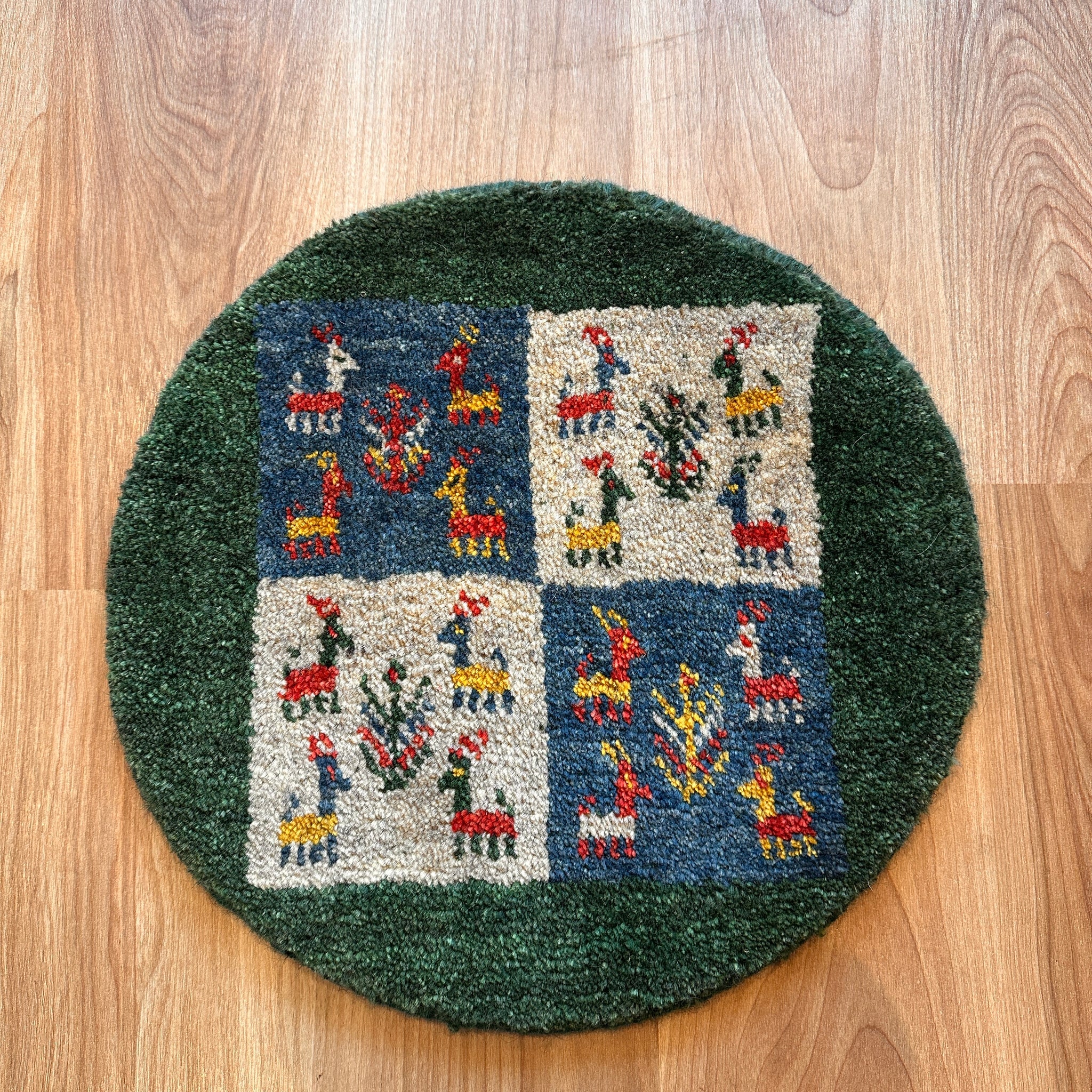 newギャッベ 円形 座布団サイズ39cm 生命の樹 鹿 緑 手織り(GCR-5416