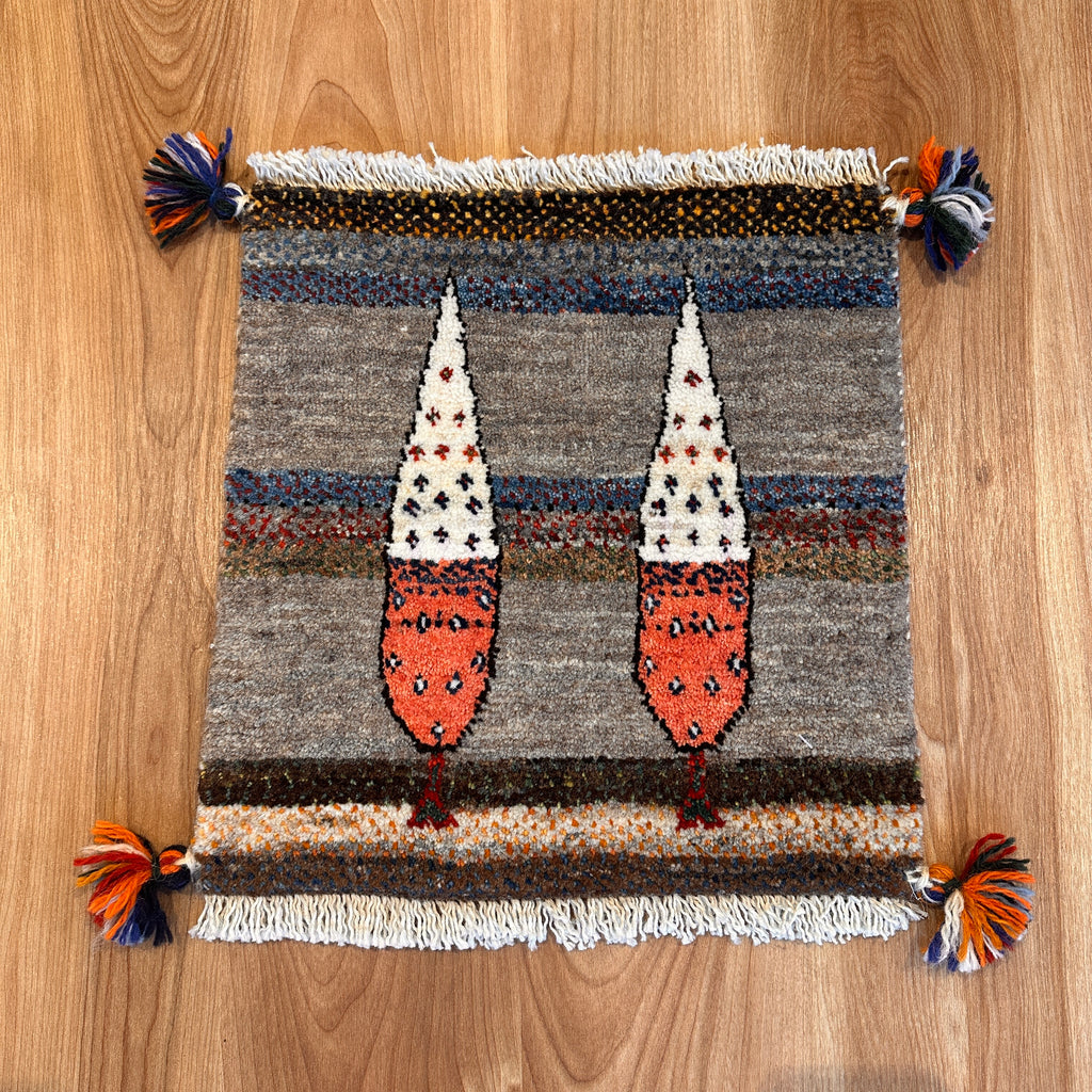 【決算SALE9/13-9/30】ギャッベ 座布団サイズ 39×37cm 手織り生命の樹 (GC-5622)
