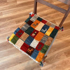 ギャッベ 座布団サイズ 47×42cm 手織り生命の樹 鹿 ミックス (GC-5656)