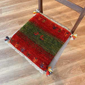 ギャッベ 座布団サイズ 39×38cm 手織り生命の樹 鹿 赤 (GC-5660)