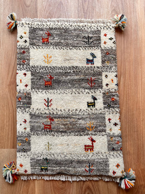 ギャッベ 玄関マット サイズ 60×41cm 生命の樹🌲鹿🦌花 グレイ(GD-5246)