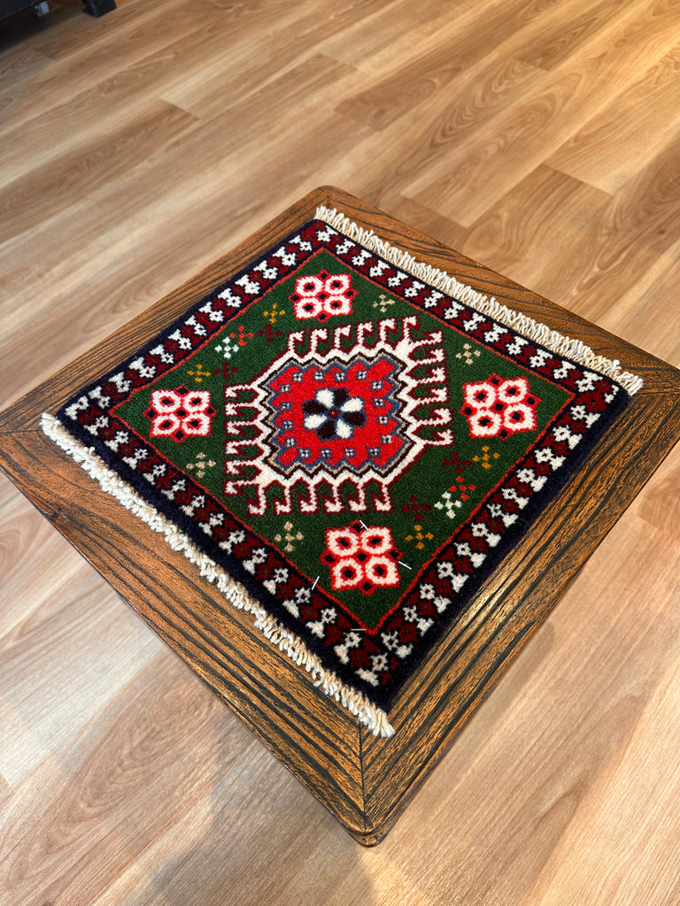 トライバルラグ ヤラメミニマット サイズ29×32cm 手織り 緑( TR-5094)