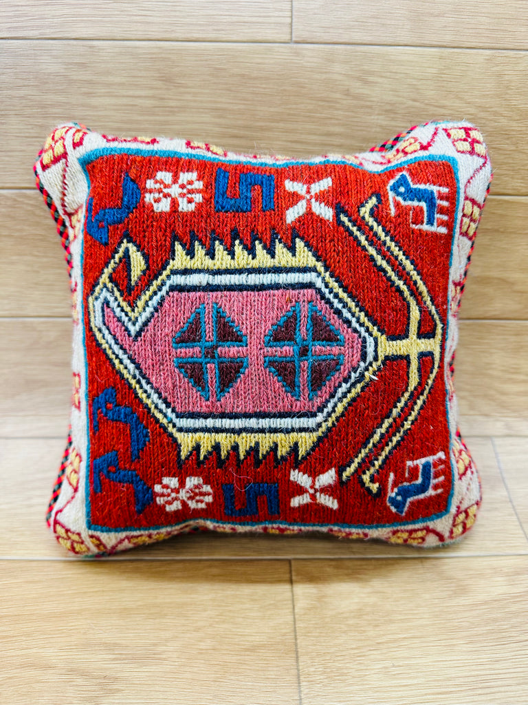 キリム シルジャン産地 絨毯 クッション 30×30cm 手織り 赤 【返品保証】(TR-5027)