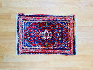 トライバルラグ 玄関マットサイズ73×51cm 手織り 赤 青 【返品保証】(TR-0139)