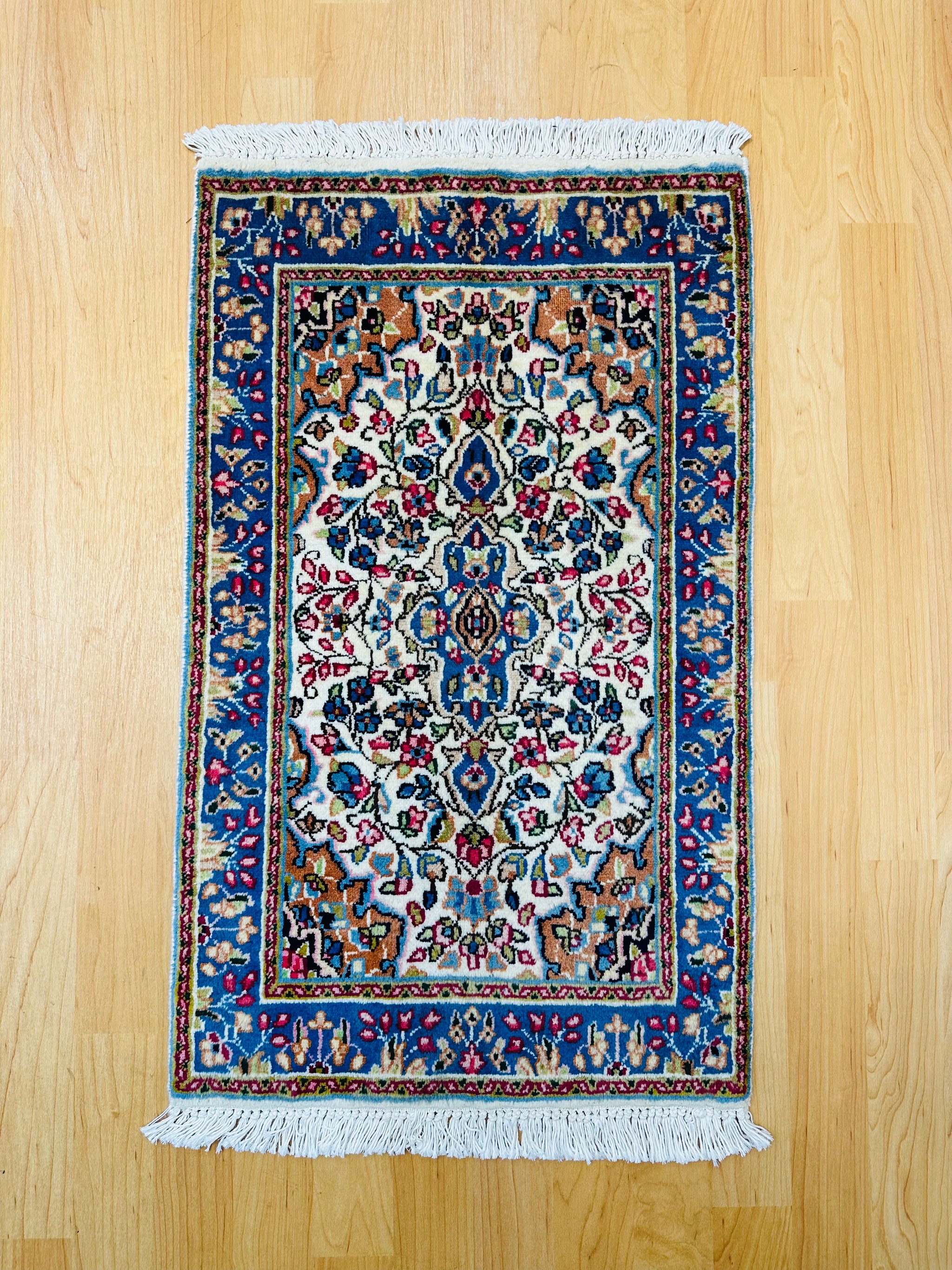 トライバルラグ 94×56cm 手織り 青 ベージュ【返品保証】 (TR-0089-1 トライバルラグ 94×56cm 手織り 青 ベージュ【返品保証】 (TR-0089-1