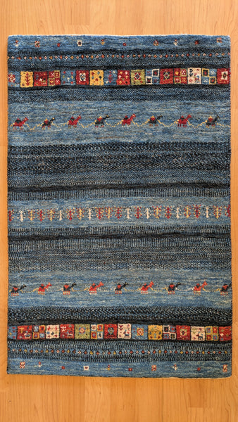 ギャッベ アクセントラグサイズ 101×67cm 手織り生命の樹 ラクダ🐪 窓