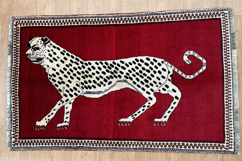 トライバルライオンラグ 174×108cm 手織り 赤 【返品保証】(LO-0096