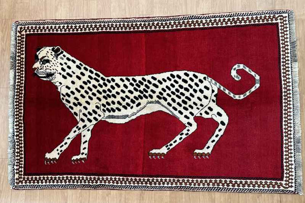 ライオン ラグ 古典柄を再現したライオンラグ [オレンジ ライオン×アイボリー