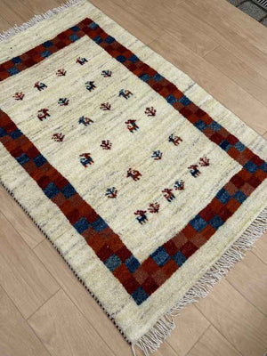 ギャッベ 玄関マットサイズ 86×58cm 手織り 白 (GD-0784)