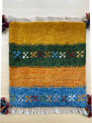 ギャッベ 座布団サイズ 38×35cm 手織り (GC-209)