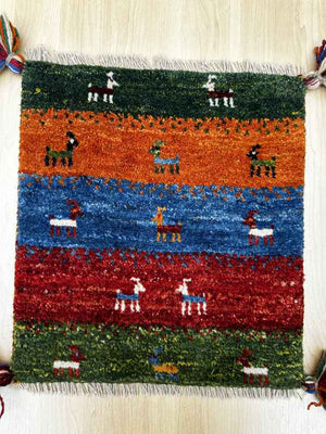 ギャッベ 座布団サイズ 41×38cm 手織り　緑 (GC-0882)