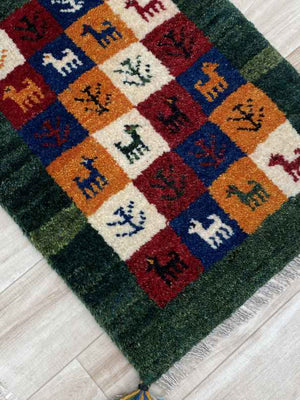 ギャッベ 玄関マットサイズ 54×40cm 手織り 緑 (GD-0567)
