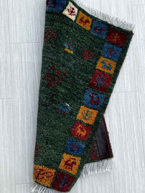ギャッベ 玄関マットサイズ 62×43cm 手織り 緑 (GD-0725)