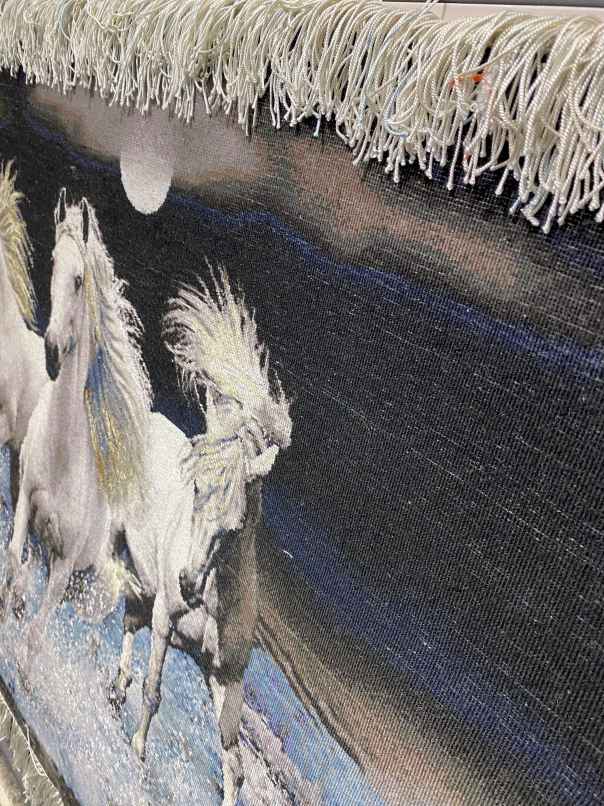 ペルシャ絵画絨毯 [絨毯]62×93cm [額込]84×116cm 手織り 馬 (PPC-0069