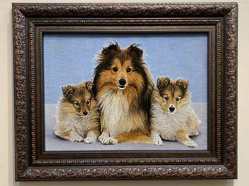 ペルシャ絵画絨毯 [絨毯]47×65cm [額込]70×88cm 手織り 犬 (PPC-0073)